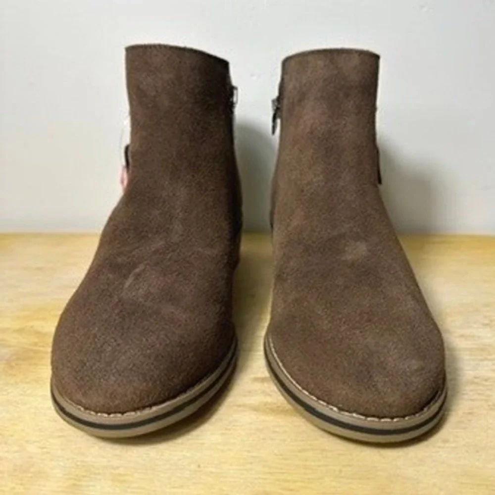 Blondo Womens Liam Brown Waterproof Suede Ankle Boot 6.5W B5859 Capsule Wardrobe